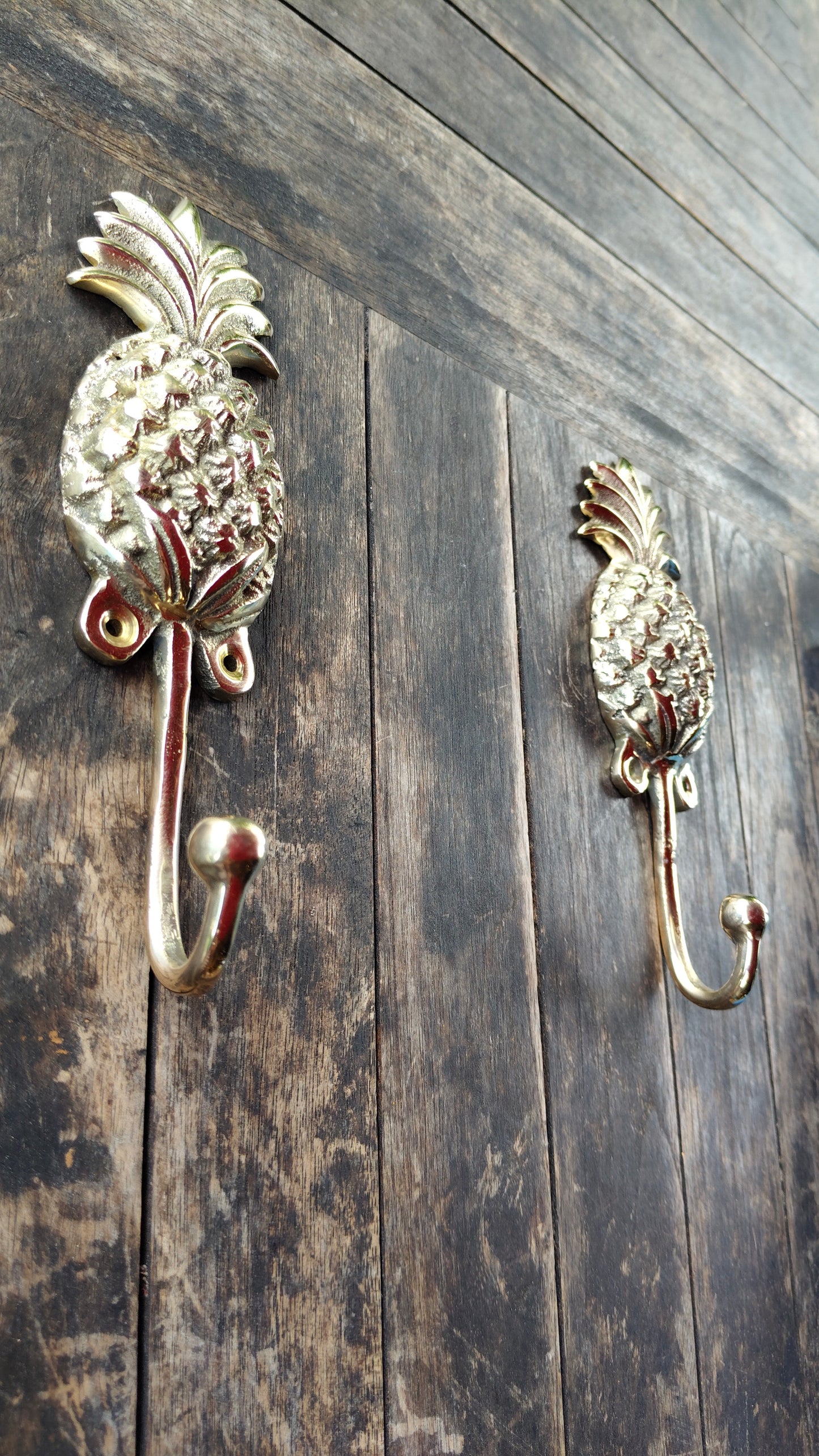 Pineapple Grove Bronze Walls Hooks (Set of 2) - Decorative, Functional, and Perfect for Tropical Homes Handmade in Exotic Bali, Home Decor