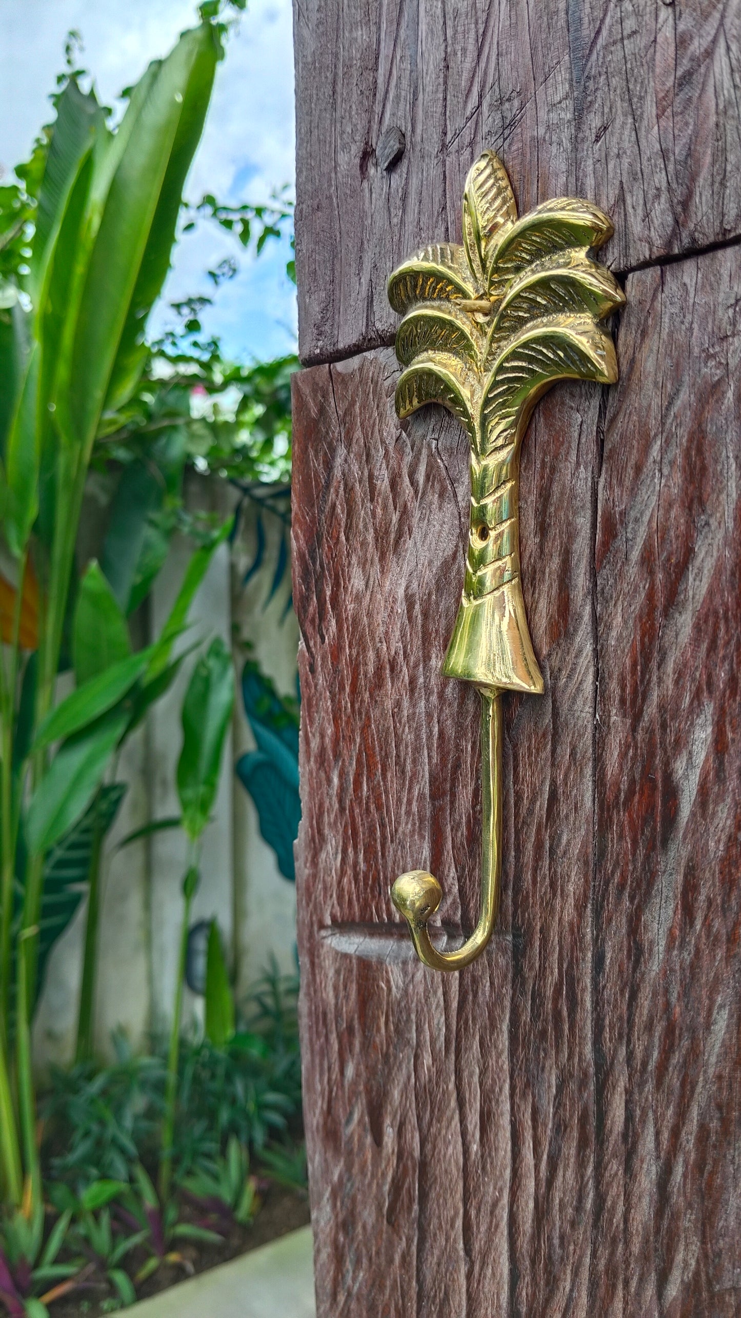 Palm Haven Bronze Wall Hooks Set of 2 - Stylish, Functional, and Full of Tropical Charm Elegant Palm Tree Design, Home Decor