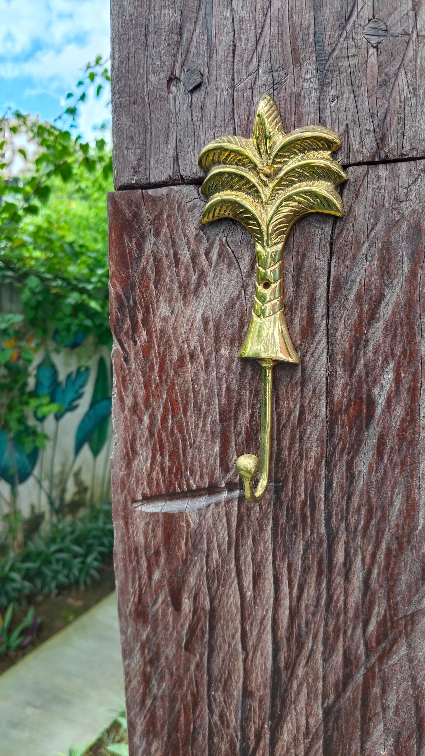 Palm Haven Bronze Wall Hooks Set of 2 - Stylish, Functional, and Full of Tropical Charm Elegant Palm Tree Design, Home Decor