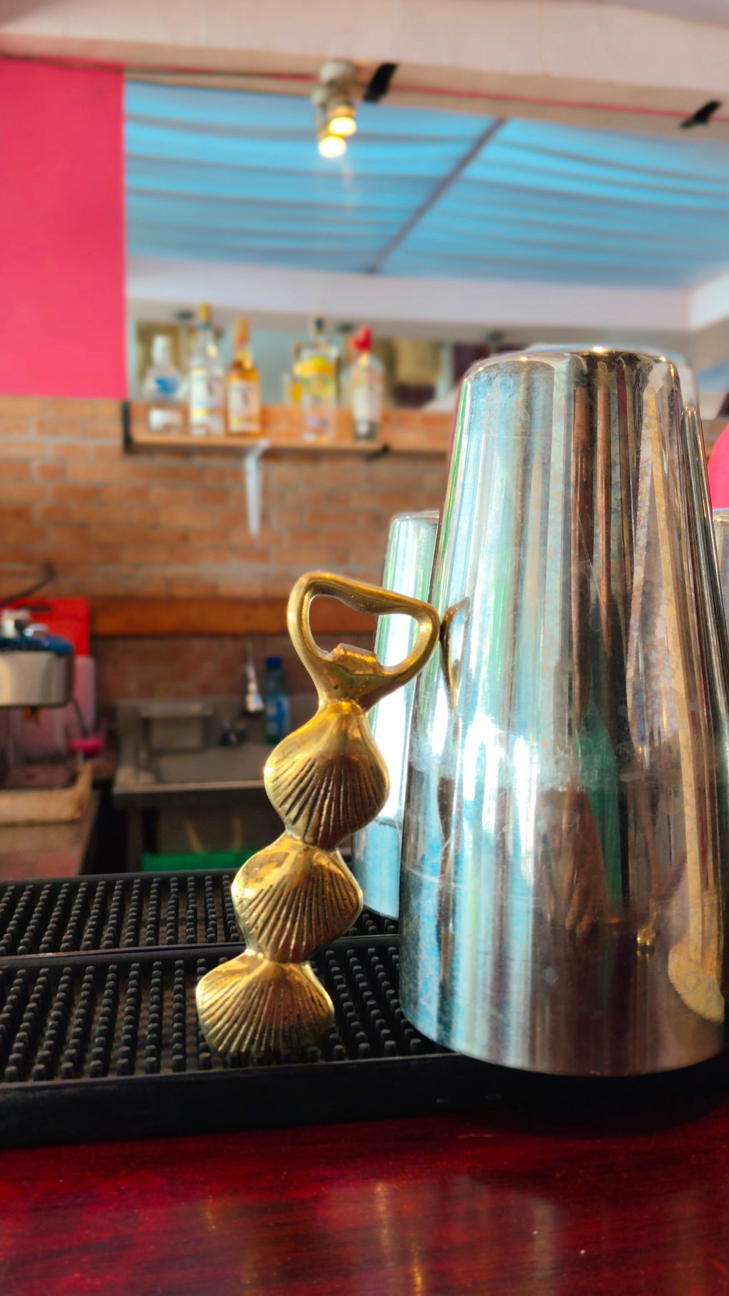 Sundowner Shell Opener, A Gift as Timeless as the Sunset - Open Bottles With Style An Elegant Addition to Your Kitchen or Bar Decor
