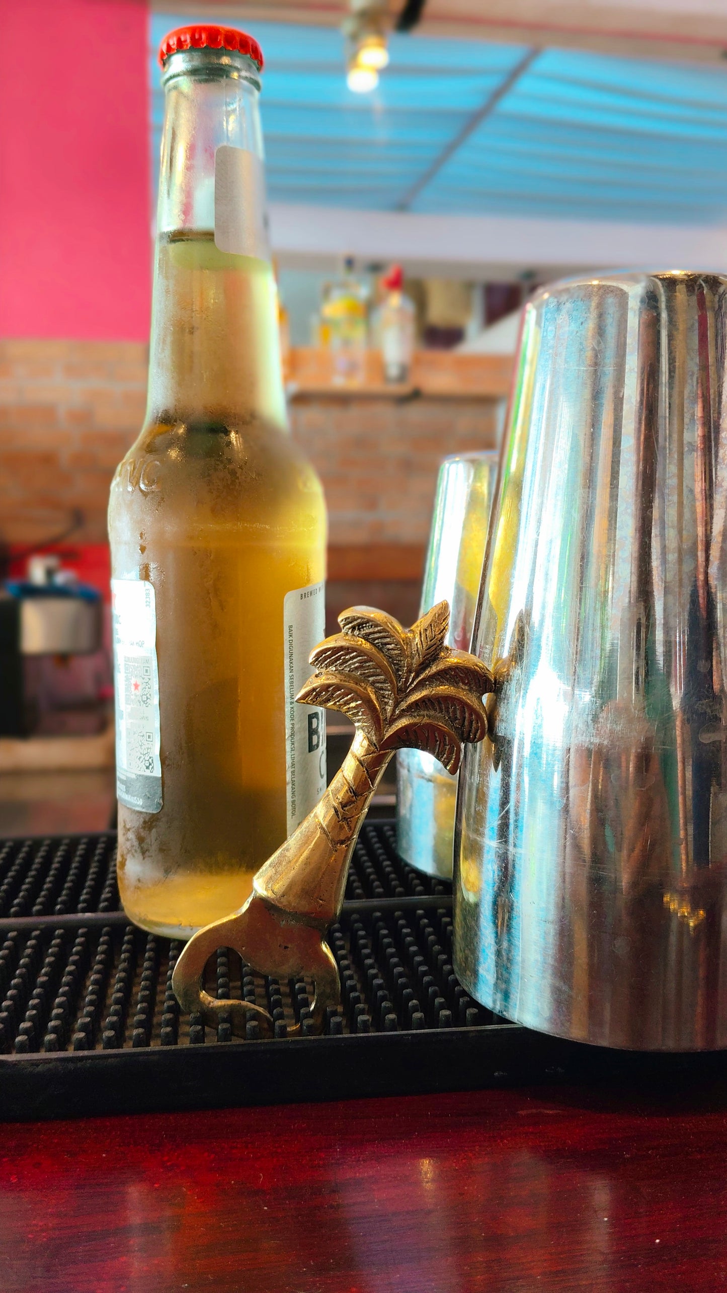 Party Palm Opener - The Gift of Tropical Vibes Tropical Elegance from Bali