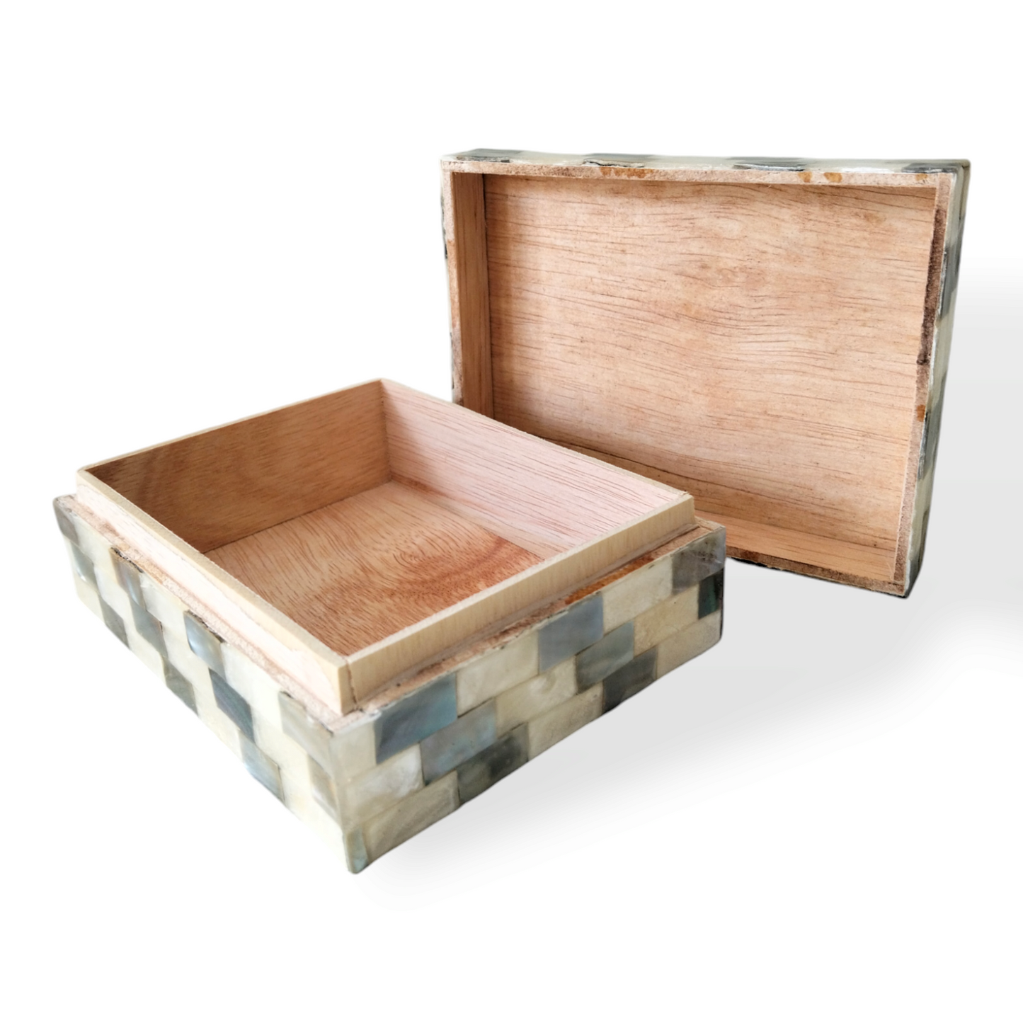 Ocean Whisper Treasure Box from Tropical Island Paradise Bali, Exotic Shell Inlay, Hold Your Fond Memories of the Beach, Vanity and Bathroom Decor Accessory, Boho Style, Gift for Friends & Family