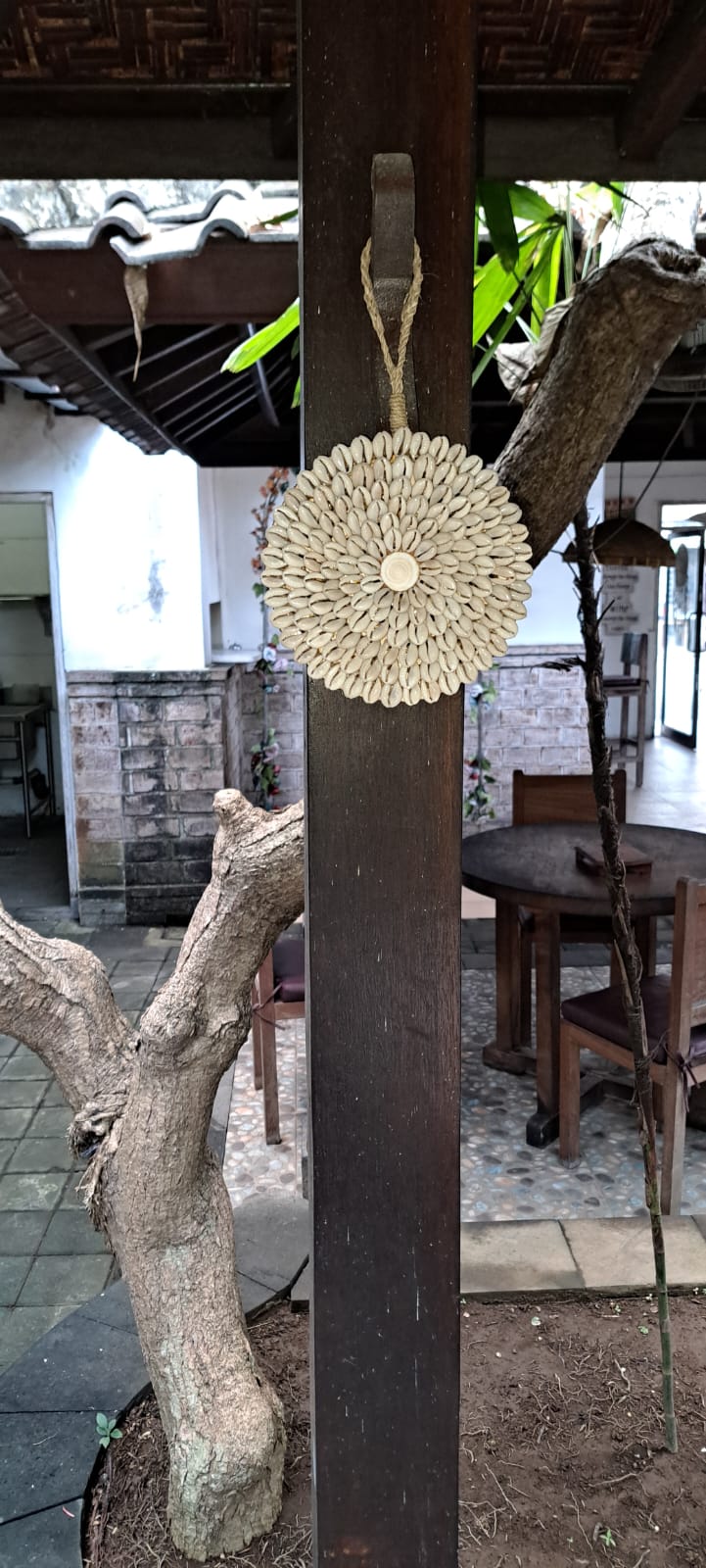 Shell Bloom Wall Art - Nature’s Pattern, Handcrafted for Tropical Elegance Handmade Shell Art from Exotic Bali, Wall Decor