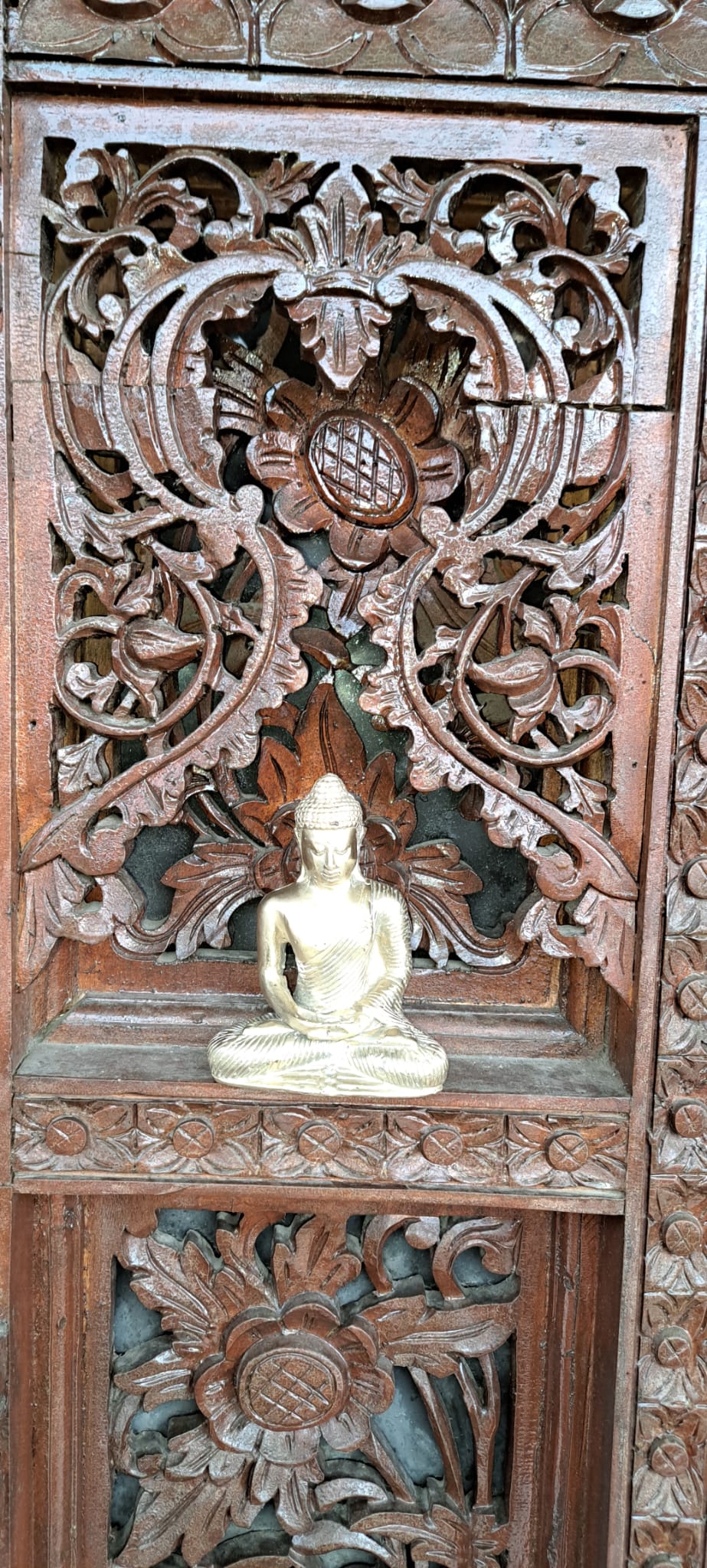 Bali Tranquility Buddha - Bronze Figurine for Calm & Clarity Perfect for Soothing and Calming Home Decor or Office Décor