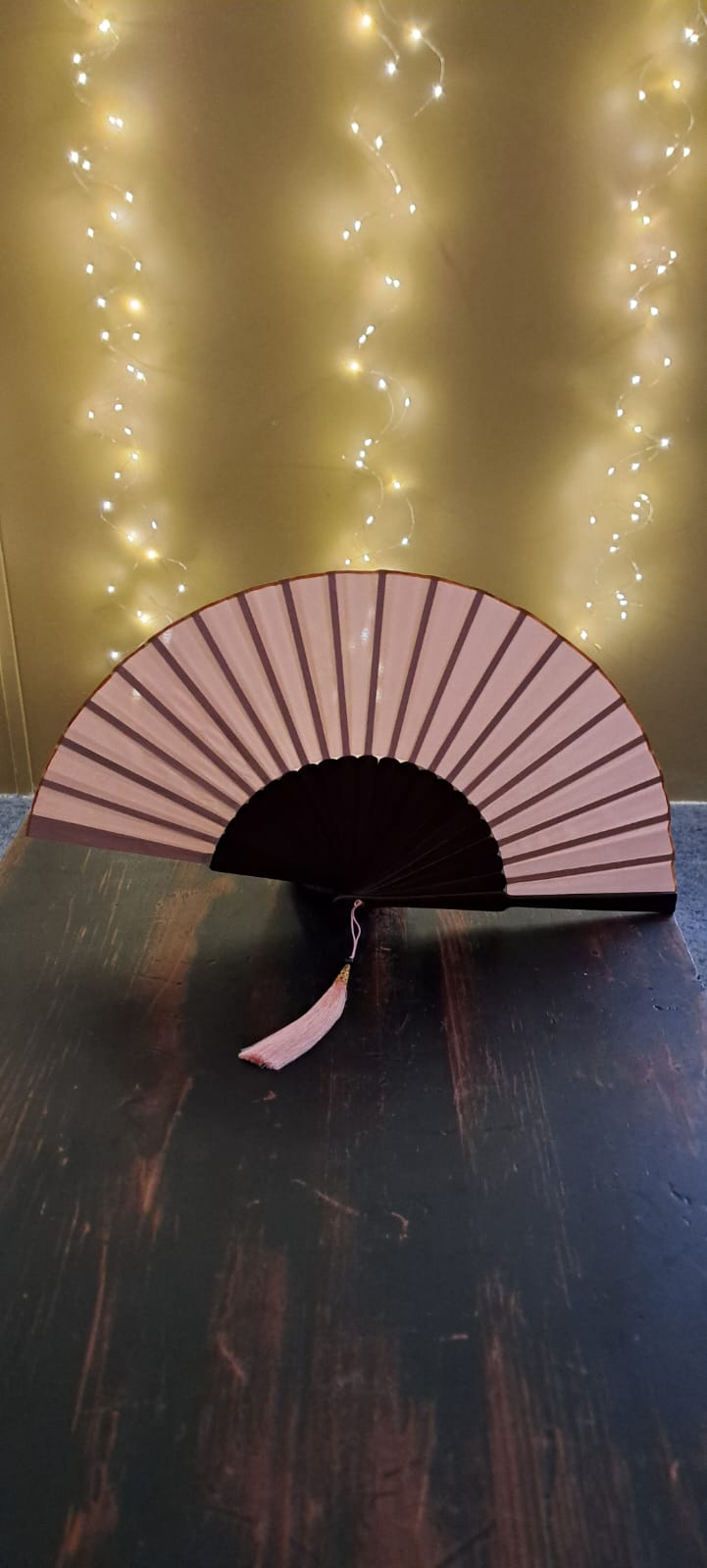 Peach Darling – Your Perfect Summer Companion Stay cool in style with a touch of tropical elegance.