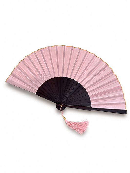 Peach Darling – Your Perfect Summer Companion Stay cool in style with a touch of tropical elegance.
