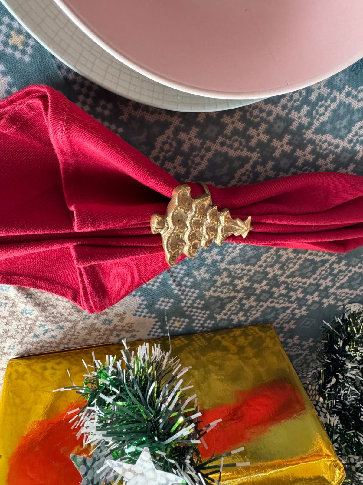 Christmas Tree Napkin Rings, Festive Holiday Table Decor, Handcrafted in Bali, (Christmas Tree Set 4)