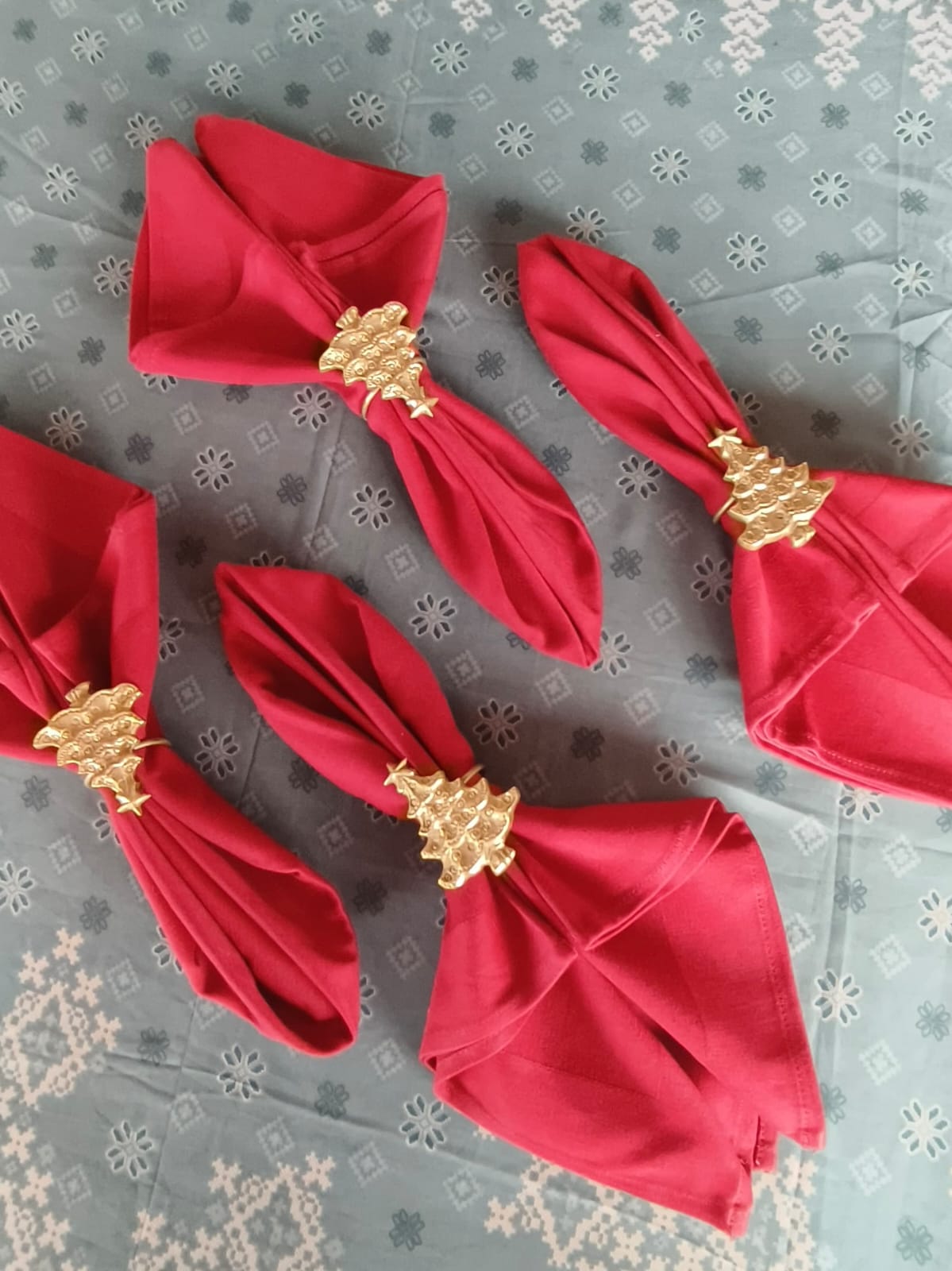 Christmas Tree Napkin Rings, Festive Holiday Table Decor, Handcrafted in Bali, (Christmas Tree Set 4)